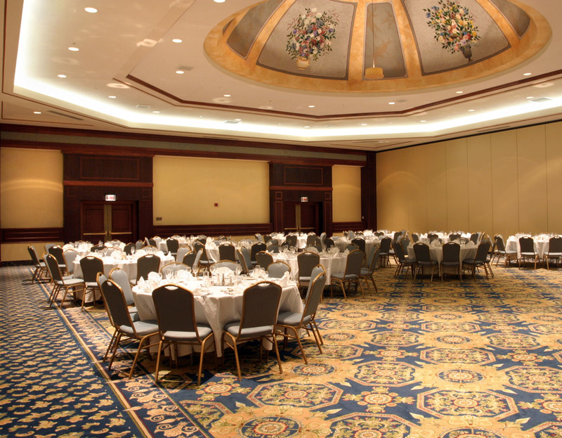 Crowne Plaza-Springfield - Mount Pulaski, IL