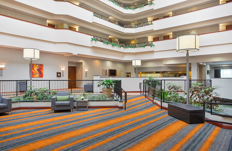 Holiday Inn UNIVERSITY PLAZA-BOWLING GREEN - Drake, KY