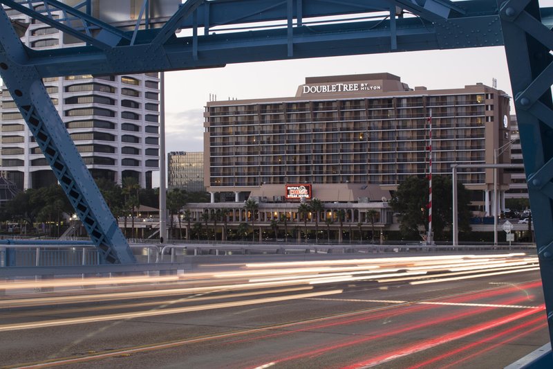 Doubletree By Hilton Hotel Jacksonville Riverfront - Jacksonville, FL