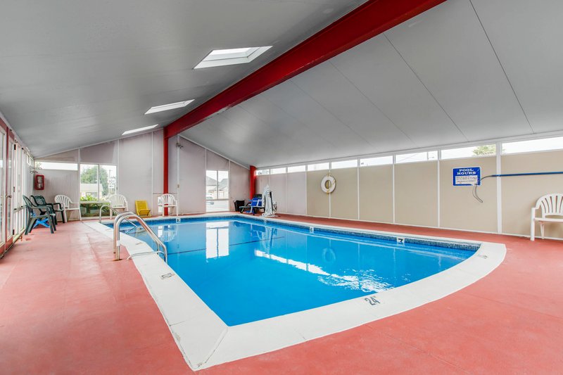 Econo Lodge Eureka By Humboldt Bay - Eureka, CA