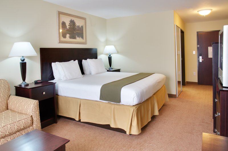 Holiday Inn Express LEESVILLE-FT. POLK - Newllano, LA