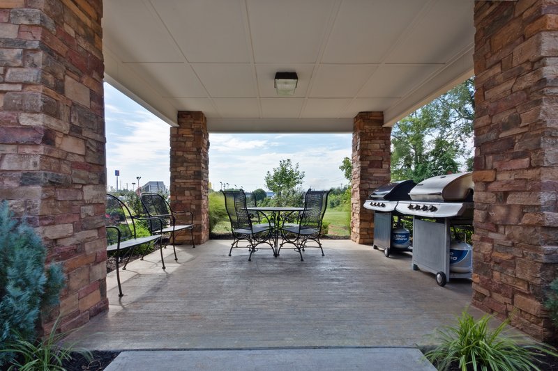 Candlewood Suites BOWLING GREEN - Oakland, KY