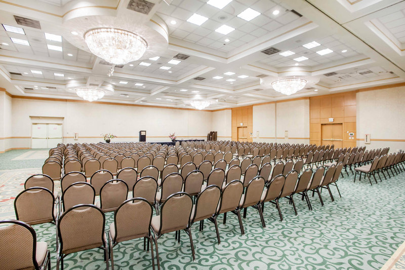 Clarion-Empire Meadowlan - Secaucus, NJ