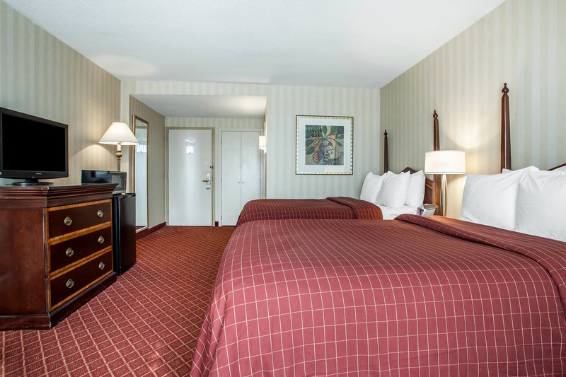 Clarion-Empire Meadowlan - Secaucus, NJ