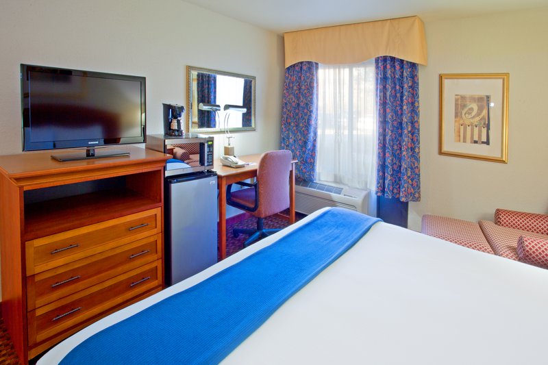 Holiday Inn Express HOUSTON SOUTHWEST - SUGAR LAND - Needville, TX