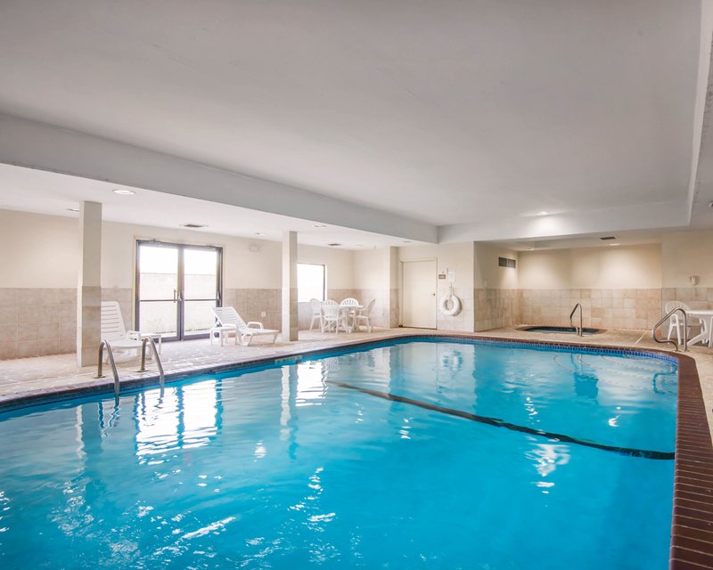 Comfort Inn - Grain Valley, MO