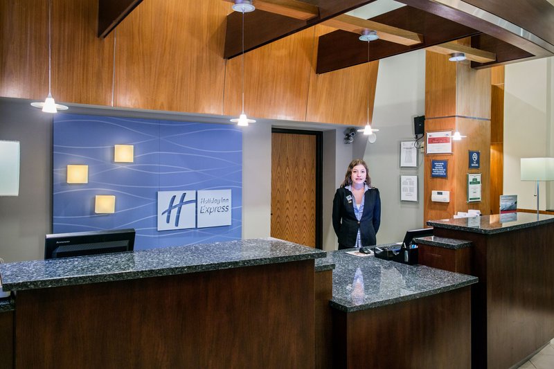 Holiday Inn Express ROLLING MDWS-SCHAUMBURG AREA - Broadview, IL