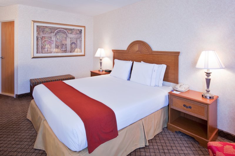 Holiday Inn Express FLINT-CAMPUS AREA - Flint, MI