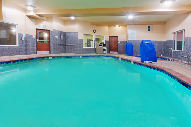 Holiday Inn Express & Suites ASTORIA - Henderson Harbor, NY