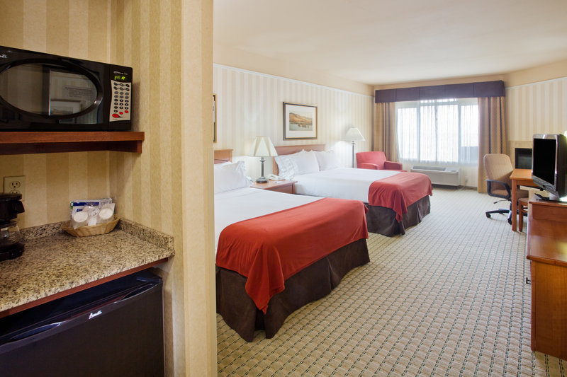 Holiday Inn Express & Suites ASTORIA - Henderson Harbor, NY