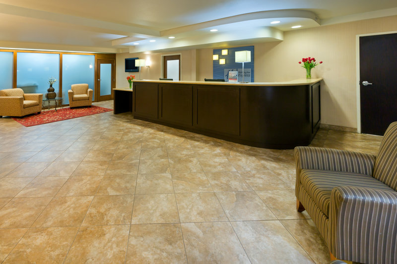 Holiday Inn Express - Lompoc, CA