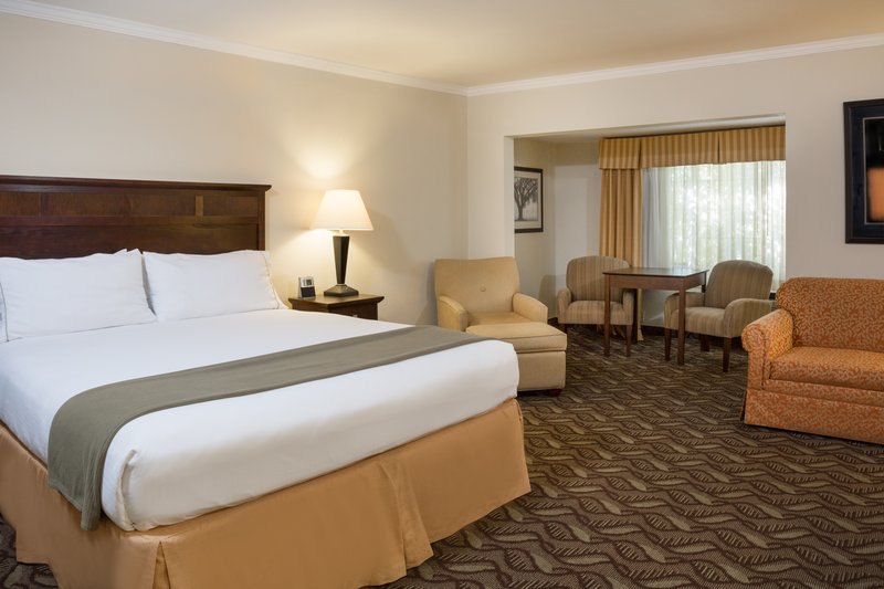 Holiday Inn Express - Lompoc, CA