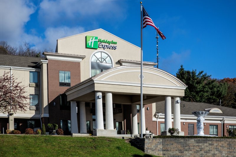 Holiday Inn Express MEADVILLE (I-79 EXIT 147A) - Springboro, PA