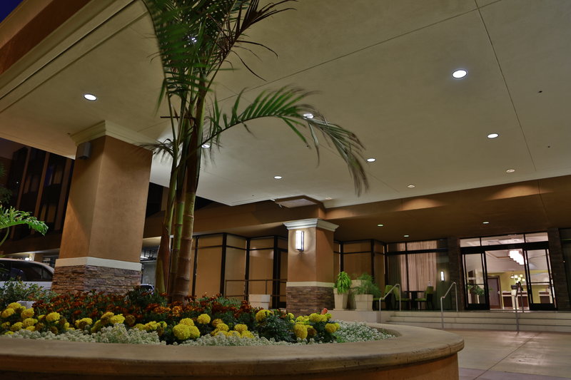 Holiday Inn Long Beach Downtown - Long Beach, CA