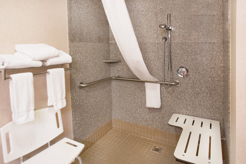 Holiday Inn Express YREKA-SHASTA AREA - Shasta Lake, CA
