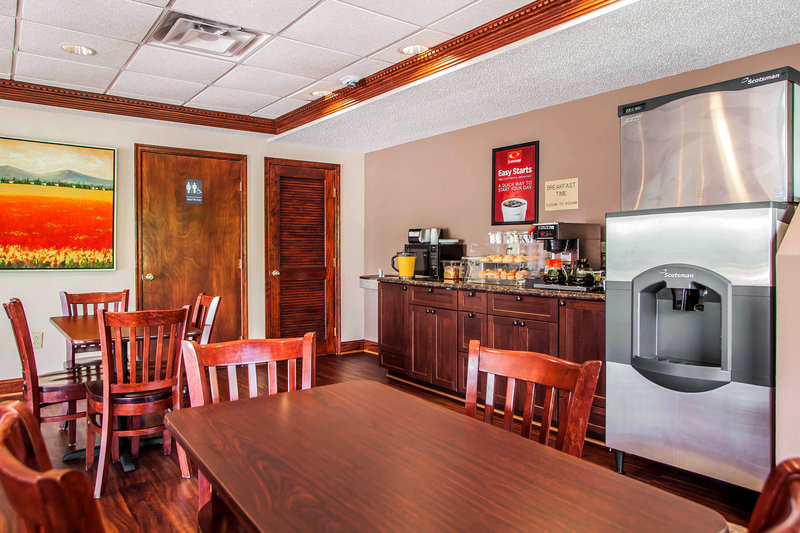 Econo Lodge - Somers Point, NJ