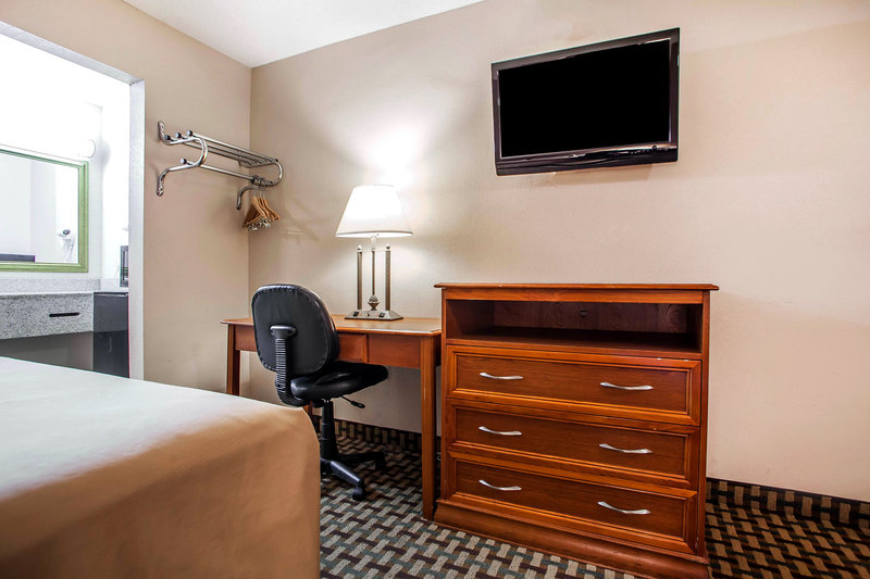 Econo Lodge - Somers Point, NJ