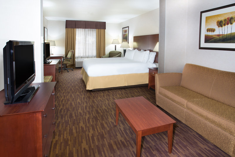 Holiday Inn Express YREKA-SHASTA AREA - Shasta Lake, CA