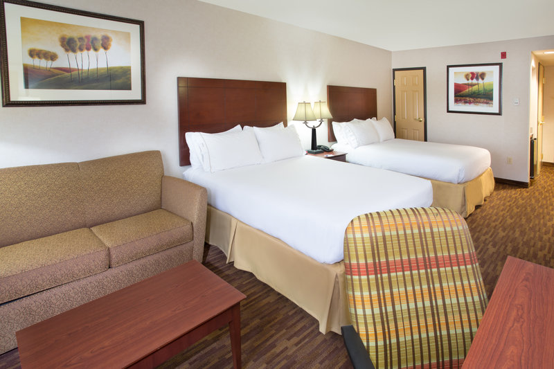 Holiday Inn Express YREKA-SHASTA AREA - Shasta Lake, CA