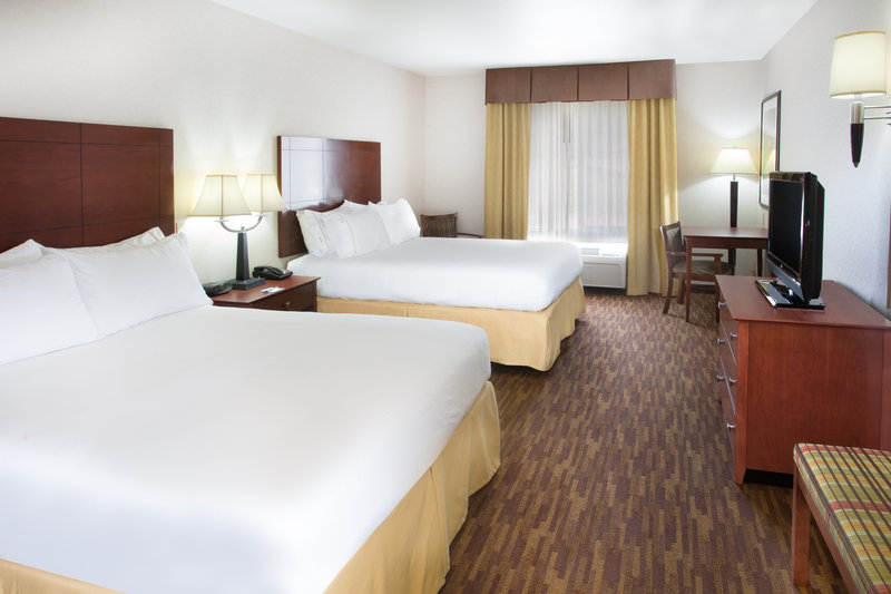Holiday Inn Express YREKA-SHASTA AREA - Shasta Lake, CA