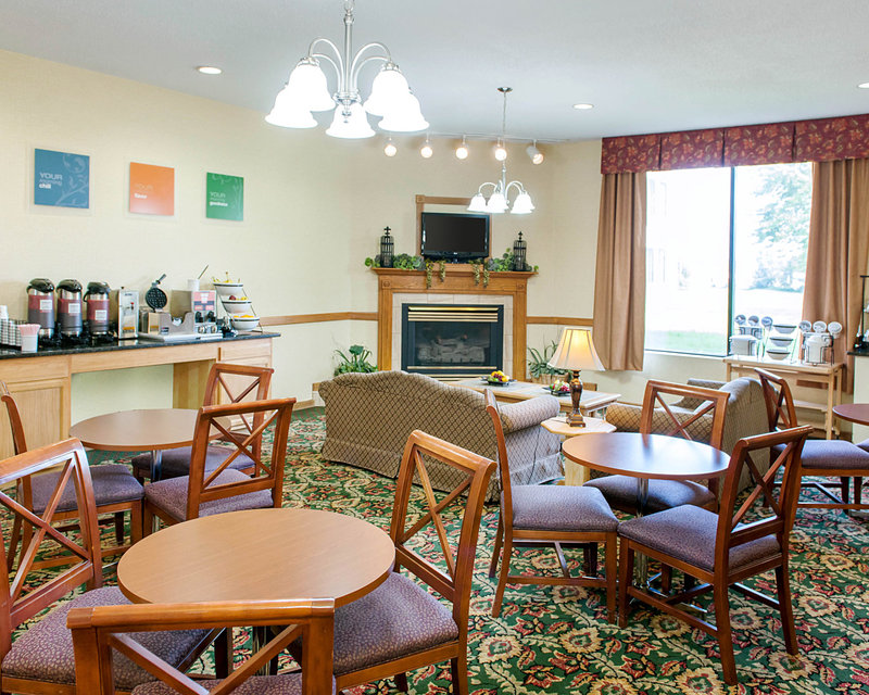 Comfort Inn - Rushville, IN