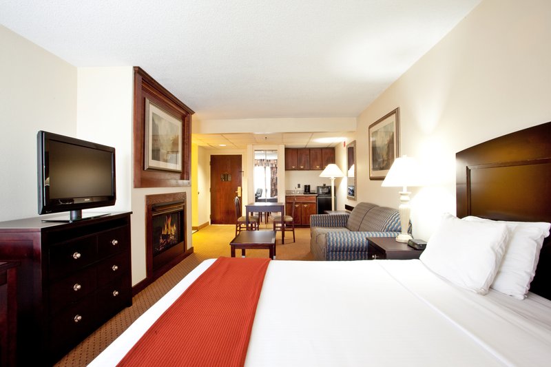 Holiday Inn Express & Suites SAVANNAH - MIDTOWN - Savannah, GA