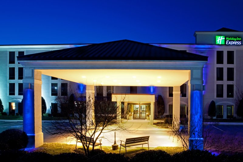 Holiday Inn Express & Suites SAVANNAH - MIDTOWN - Savannah, GA