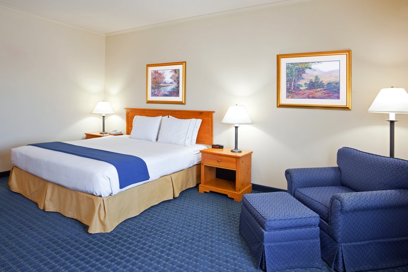 Holiday Inn Express BREEZEWOOD - Wood, PA