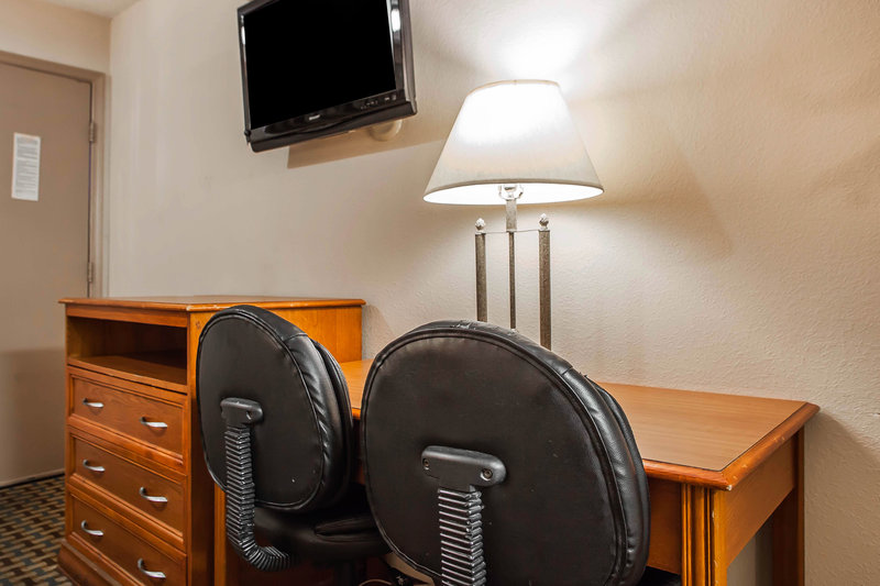 Econo Lodge - Somers Point, NJ