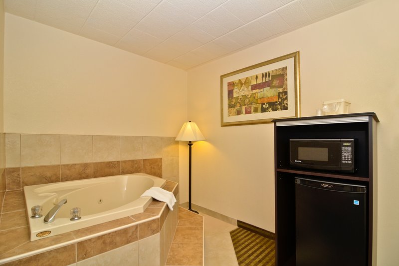 Quality Inn & Suites - Indiana, PA