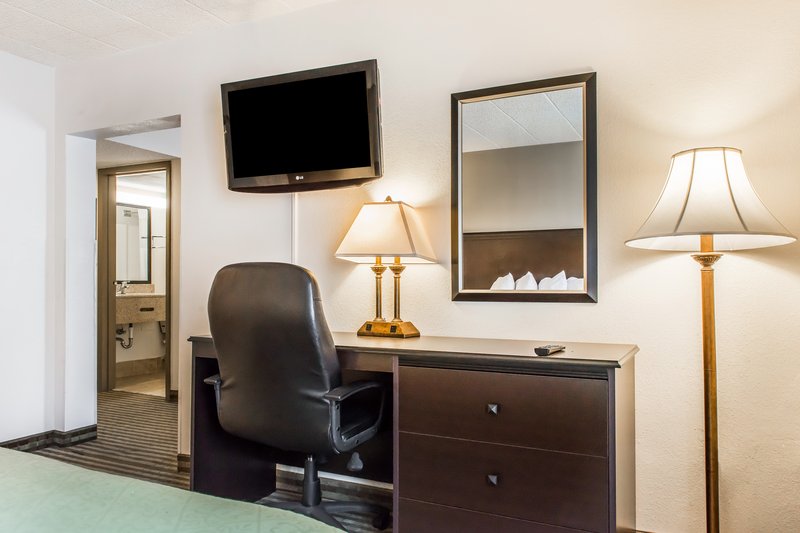 Quality Inn & Suites - Indiana, PA