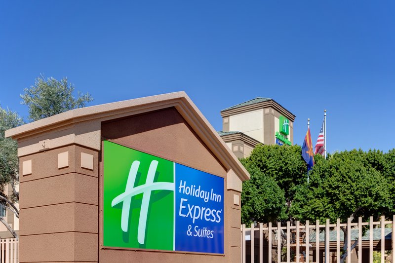 Holiday Inn Express & Suites PHOENIX DOWNTOWN - BALLPARK - Glendale, AZ