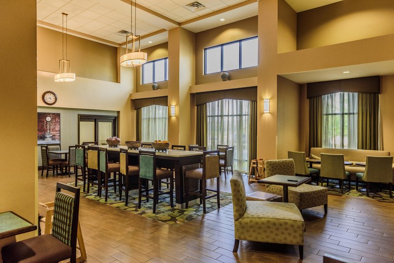 Hampton Inn - Jamestown, NY