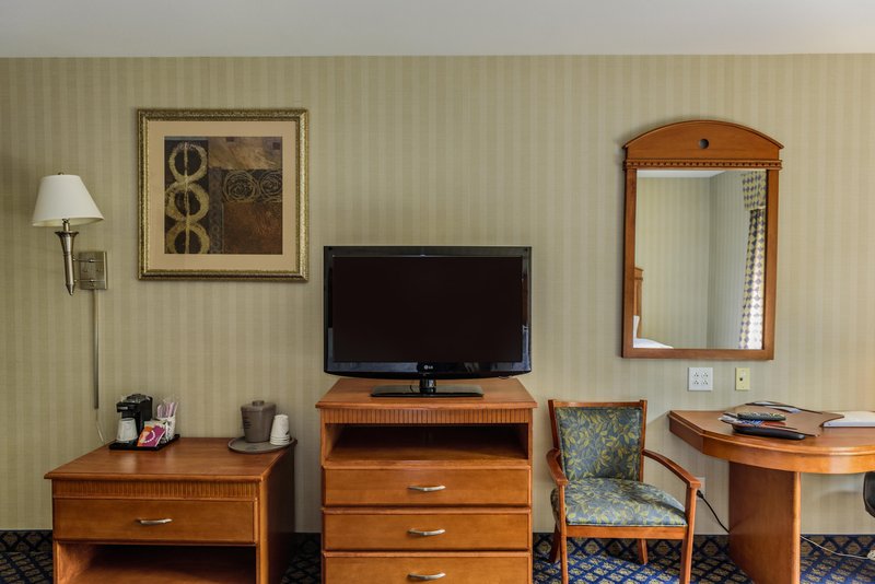 Hampton Inn - Jamestown, NY