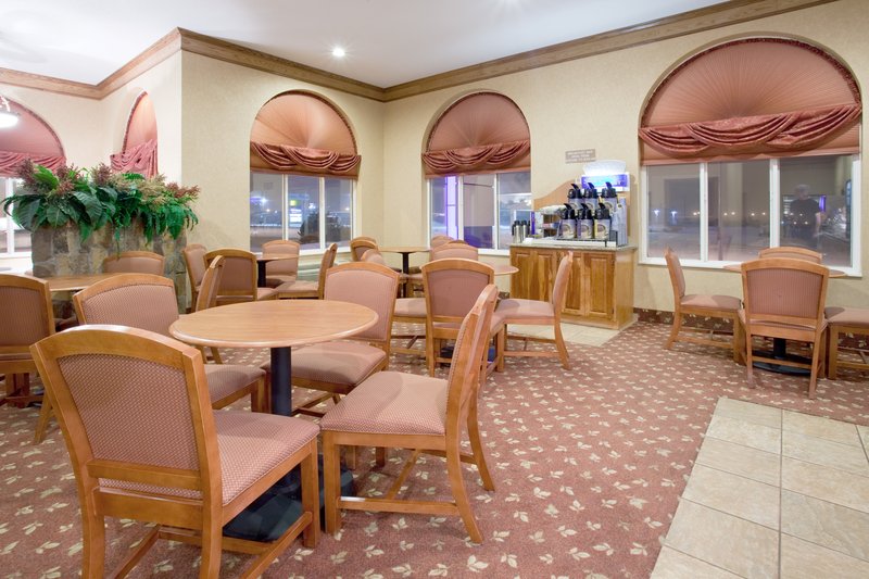 Holiday Inn Express - Alliance, NE