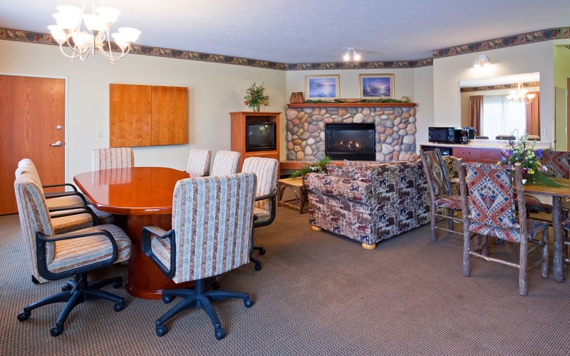 Holiday Inn Express ANCHORAGE - Whittier, AK