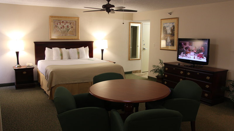 Holiday Inn HUNTSVILLE-RESEARCH PARK - Scottsboro, AL