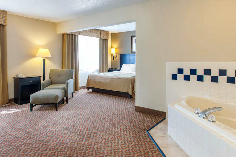 Holiday Inn Express - Bluffton, IN