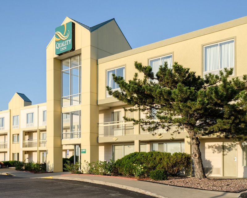 Quality Inn - Mission, KS