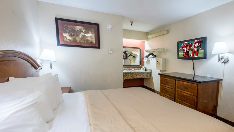 Red Roof Inn - Tampa, FL