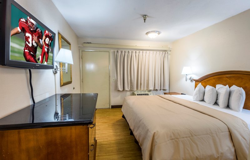 Red Roof Inn - Tampa, FL
