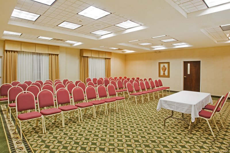 Holiday Inn Express FAYETTEVILLE - Fayetteville, GA