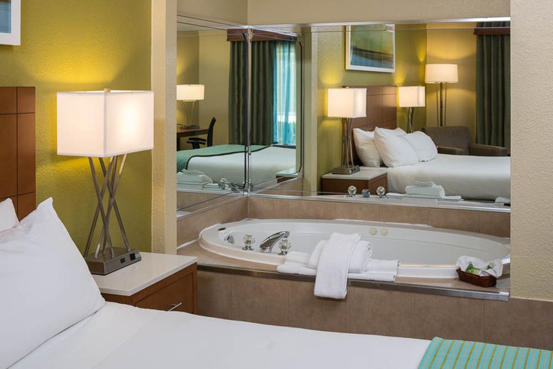 Holiday Inn Express CLERMONT - Clermont, FL