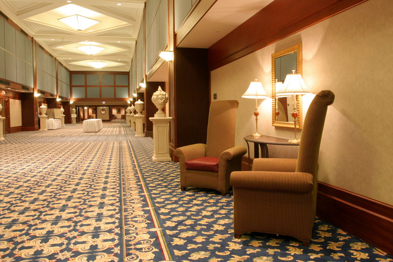 Crowne Plaza-Springfield - Mount Pulaski, IL