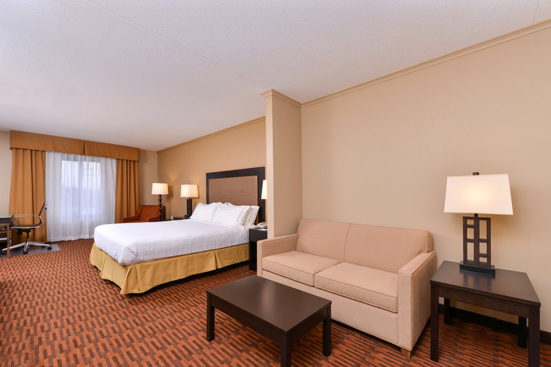 Holiday Inn Express BREEZEWOOD - Wood, PA