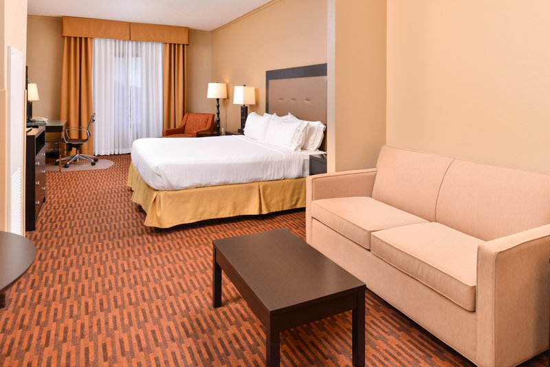 Holiday Inn Express BREEZEWOOD - Wood, PA