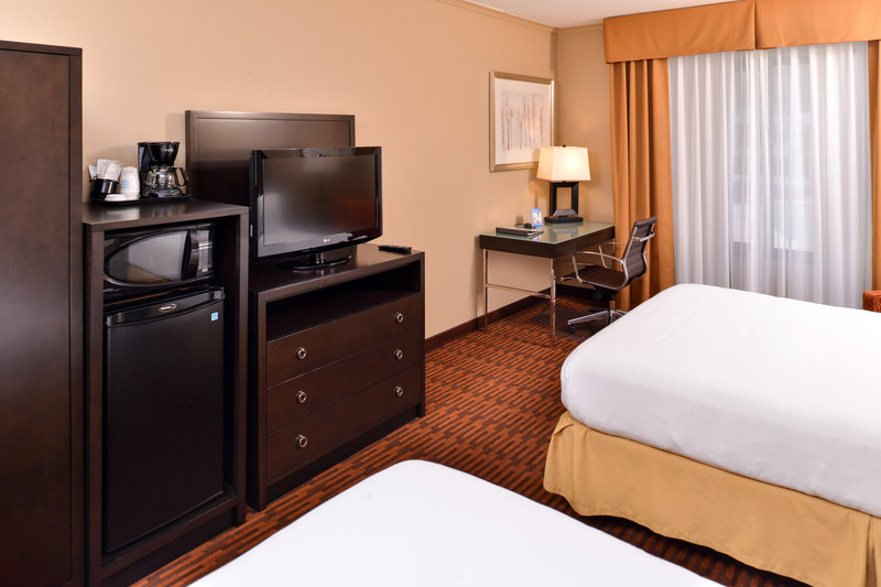 Holiday Inn Express BREEZEWOOD - Wood, PA