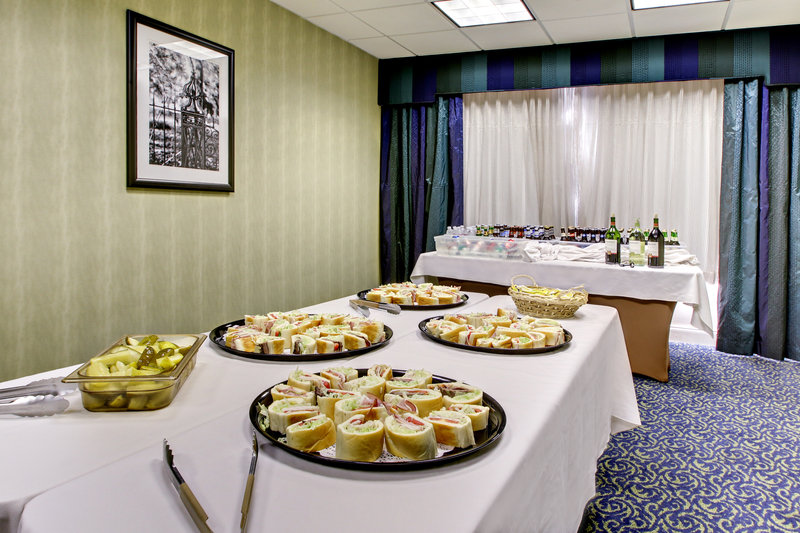 Holiday Inn Express ATLANTA-KENNESAW - Woodstock, GA