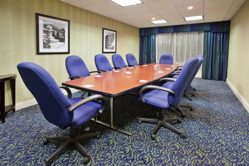 Holiday Inn Express ATLANTA-KENNESAW - Woodstock, GA