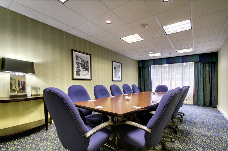 Holiday Inn Express ATLANTA-KENNESAW - Woodstock, GA